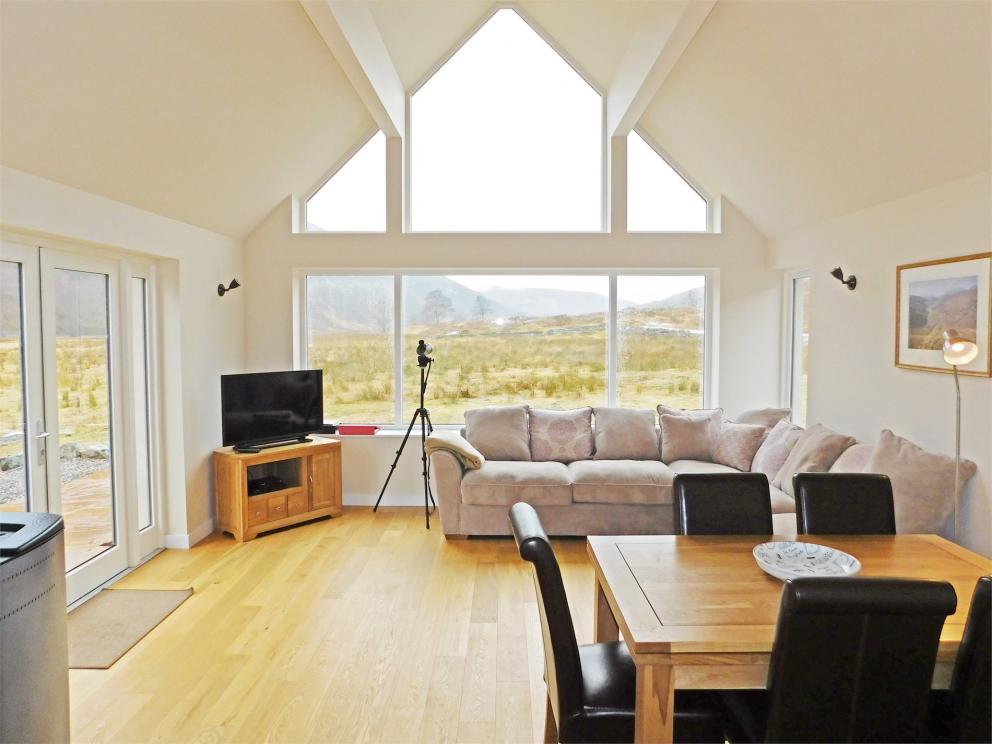 professors-cottage-heights-of-kinlochewe-kinlochewe-living-room