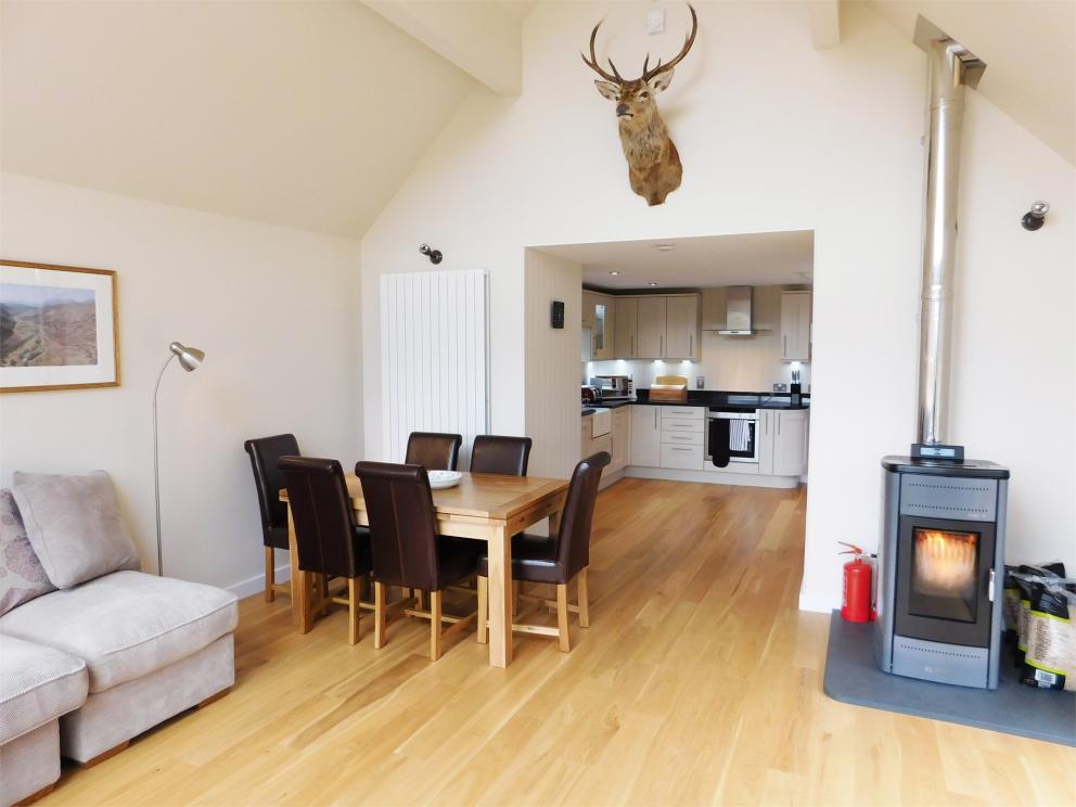 professors-cottage-heights-of-kinlochewe-kinlochewe-open-plan